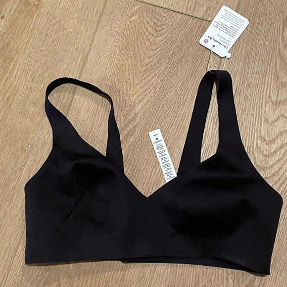 Lululemon - Like Nothing Bra - SOLD OUT Online! - Picture 5 of 11